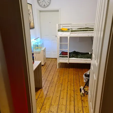 Schlafsaal In Der Naehe Der Zeche Zollverein *